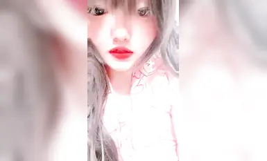 Shao Luo Wen Qing - penampilan masih sangat baik, siaran kuning jenis Shao Luo, personalitinya cukup meriah dan comel, dengan pelbagai pakaian kakak yang lembut, ditambah dengan kebolehan membuat persembahan secara langsung, ia cukup berbaloi untuk ditont