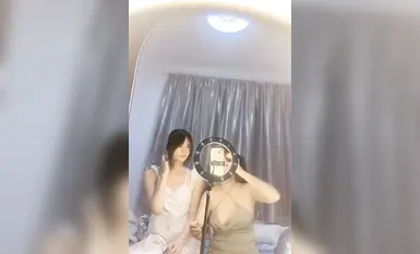 Thiệu Lạc Văn Thanh - ngoại hình vẫn rất tốt, Thiệu Lạc kiểu vàng phát sóng, tính cách khá hoạt bát và dễ thương, mặc nhiều loại quần áo chị em mềm mại, cộng thêm khả năng làm những việc không hề tầm thường, khá đáng xem (51)