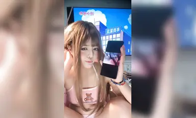 少蘿溫卿-顏值還是非常不錯的，少蘿類型的黃播，性格挺活潑可愛的，搭配各種軟妹裝，再加上尺度不低的整活能力，挺有看頭的 (53)