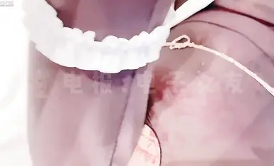 抖音网红超高颜值巨乳顶颜coser我要逃避现实世界，超级反差分舌乳钉阿黑颜，大尺度自慰写真福利