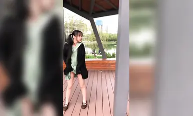 【西萌工作室】雙馬尾極品萌妹 馬雨琪 全裸宅舞 戶外裸舞 公園露出 (1)