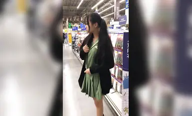 【西萌工作室】双马尾极品萌妹马雨琪全裸宅舞户外裸舞公园露出(5)