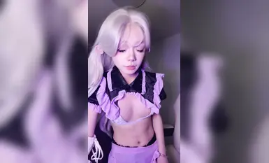 羚 精靈系尤物! cos女僕裝，美女道具自慰白漿直流，裸舞超頂! (1)
