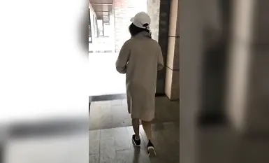鴨舌帽美女車內口交，逛街露出，試衣間裸體 (3)