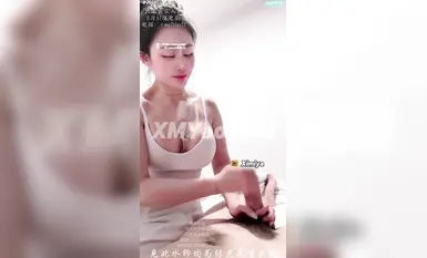 汐梦瑶《情侣日常版》正睡着了就被瑶瑶撸醒了，来了姨妈也不老实。