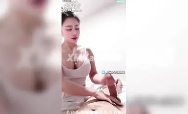 Ang "Couple's Daily Edition" ni Xi Mengyao ay natutulog lamang nang gisingin siya ni Yaoyao. Hindi siya naging tapat kahit may period siya.