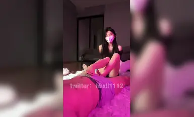 Kawal kaki footjob-Gaya permaisuri, pakaian luar bahu hitam seksi, berkaki ayam zakar sangat laju, penghinaan lisan_1