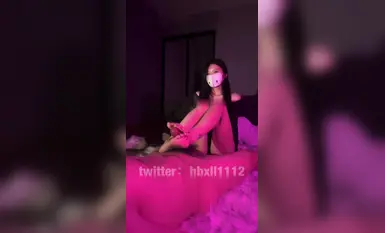 足控足交-御姐风，性感黑色露肩装，裸足超快撸鸡巴，言语羞辱_2