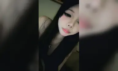 新美女推薦【トラブル起こさないでベイビー】超魅力的な胸を上向きに反らせ、スタイルも抜群。自らおっぱいを舐め、片足で立ち、小さくて柔らかいオマンコを揺らし、床に密着させてオナニーするのが最高に気持ちいい(4)