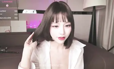 超人气美少女【Kiki-2025】空姐制服诱惑~丝袜~道具自慰喷水(5)