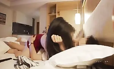 นักล่าหญิงสาวชาวหางโจวมุ่งเป้าไปที่หญิงสาวที่อายุน้อยและอ่อนโยนโดยเฉพาะ และยังขอให้พวกเธอแนะนำแฟนสาวของตนให้เขารู้จักเพื่อมีเซ็กส์ด้วย น่าประทับใจจริงๆ! (12)