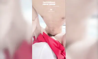 Ang nangungunang seduction master ng Twitter na 'fKabuto' ay isang Douyin influencer na may libu-libong tagasunod. Siya ay may magandang mukha, balingkinitan, at isang JK (high school girl) na nagsasagawa ng oral sex, cumshots, at anal sex. Siya a