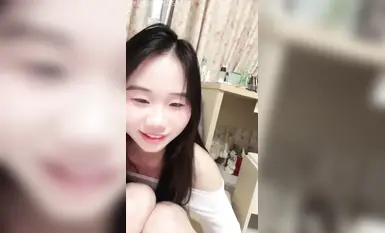 귀엽고 사랑스러운 초등학생 소녀 [키 크지 않은 청순녀] 청순할 수도 섹시할 수도~ 강렬한 침투와 분사를 위한 소품, 절친과 함께 바다로 떠나는 데이트, 누드 채팅 자위 (3)