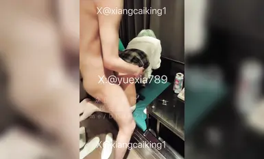白虎福利姬@玥下 尺度作合集 (5)