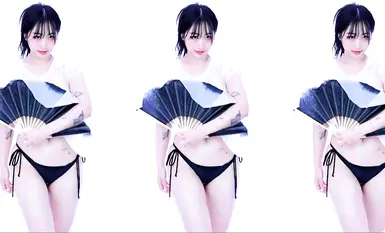 韩国巨乳舞姬@yso1004 湿身裸舞合集(50)
