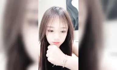 Vixen yang menggoda, seorang wanita muda berpayudara tinggi, kecantikan berpayudara besar semulajadi dengan wajah muda, payudara lembut dan vulva yang cantik. (4)