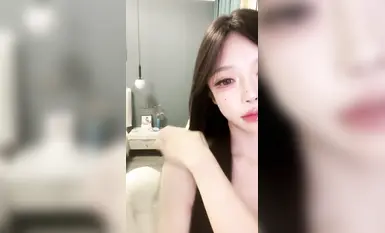 黛诗诗_人间尤物！魔鬼身材，喷血诱惑跳蛋自慰，淫水超多(2)
