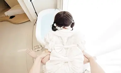 Si Tame Rin, isang estudyante ni Lolita sa hayskul na inaalalayan ng kaniyang sugar daddy, ay kinantot hanggang sa pumulandit ito kung saan-saan.