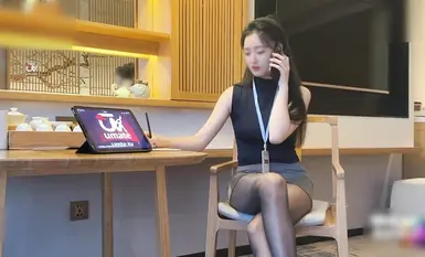 Ang Departamento ng Broadcasting 05 babaeng freshman na 'Xiao Mei miyoki' ay pumasok sa industriya ng pelikulang pang-adulto 2. Ang birheng sekretarya ay nasakop at napuno ng ari ng lalaki. Natikman niya ang libog sa unang pagkakataon. Puro at mal