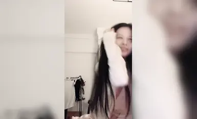 詩-天真無邪清純小妹！破天荒唯一一次漏點秀