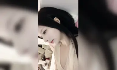詩-天真無邪清純小妹！破天荒唯一一次漏點秀
