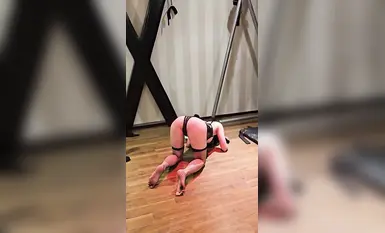 Anjing betina muda siri-M Jepun 'anjing betina' terdedah latihan dan seks, penampilan comel tetapi seorang jalang kecil yang suka dihina semakin tulen dan menggoda (1)