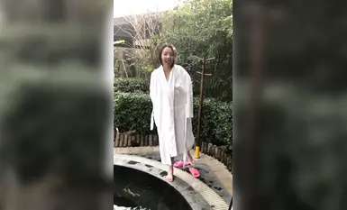 Nhóm người nổi tiếng trên mạng [Ximeng Studio] đã tự phơi bày thân thể ngoài trời khi đang tắm suối nước nóng, hỏi đường trong tình trạng khỏa thân và thủ dâm trong xe hơi (4)