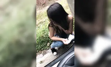 Kumpulan selebriti dalam talian yang popular, [Ximeng Studio], menampilkan ahli-ahli yang terlibat dalam aktiviti luar termasuk mandi bogel di kolam air panas, bertanya arah, dan melancap di dalam kereta. (7)