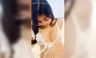 amam หญิงสาววัยกลางคนระดับท็อปของ OnlyFans ที่มีหน้าอกใหญ่ รูปร่างโค้งเว้า เผยใบหน้าของเธอในรูปถ่ายส่วนตัว แสดงให้เห็นรูปแบบต่างๆ ของการมีเพศสัมพันธ์ที่เร้าอารมณ์และเป็นงานเลี้ยงทางสายตาที่สมบูรณ์แบบ (12)
