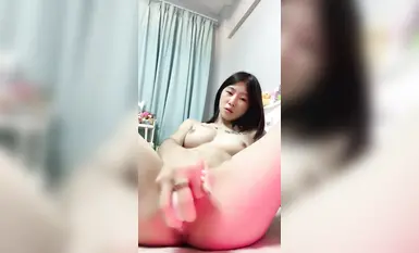艺校宿舍母狗长腿嫩妹【月月】原野芽美闺蜜真金定制，会员露脸裸舞，清纯爽阿黑颜小母狗，舞蹈女学生【06年美少女】脸穴同框，肛塞道具自慰狂插流白浆(1)