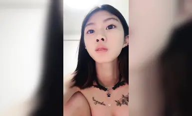 艺校宿舍母狗长腿嫩妹【月月】原野芽美闺蜜真金定制，会员露脸裸舞，清纯爽阿黑颜小母狗，舞蹈女学生【06年美少女】脸穴同框，肛塞道具自慰狂插流白浆(3)