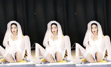 网易CC 美女福利姬『星也』大尺度定制露逼骚舞自摸道具抽插浓密黑森林(10)