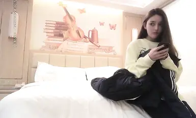 他的眼光一直不错，选的都是极品，本次车模，肤白貌美魔鬼身材，温柔女神激情啪啪