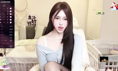 stripchat主播[Miah]绝美酥胸，跳蛋自慰(5)