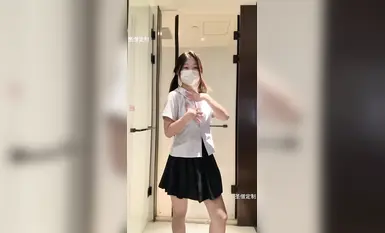 萌妹福利姬超纯反差裸舞定制动感热舞掰穴顶B起飞了(2)