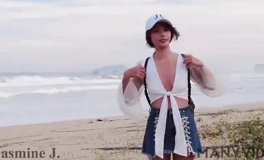 越南绝世容颜甜美反差女神【jasminej9966】唯美私拍户外露出自慰棒疯狂自慰高潮喷水(10)