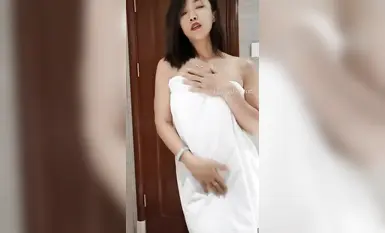 风骚冷酷脸御姐『薄荷女王』自慰福利极品高跟丝足奶头耸立淫语诱惑(6)