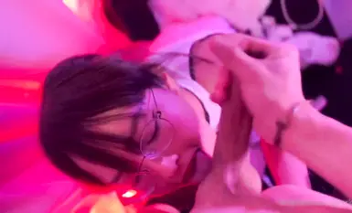 Sikat na babaeng tanyag na tao sa internet na Onlyfans na Thai na may magkakaibang personalidad 【deerlong】sex private shoot 2 Pagpasok sa likuran at matinding pakikipagtalik ng maliit na diwata, lumalabas ang puting semilya at orgasm na may buong katawan 