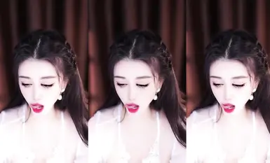 网易CC G罩巨乳女神『妃儿baby』露脸露点口交阳具超弹全裸抖胸舞(1)