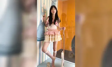 Keistimewaan fotografi model kaki [Lime Film] Gadis tulen dan polos di sebelah [A Huang] Selipar selebriti wanita