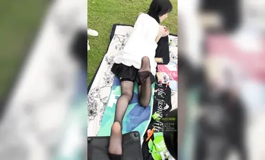 สิทธิพิเศษในการถ่ายภาพนางแบบเท้า [Lime Film] สาวข้างบ้านที่บริสุทธิ์และไร้เดียงสา [A Huang] การตั้งแคมป์บนสนามหญ้า (1)
