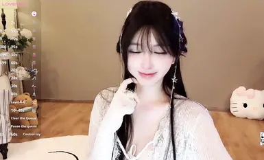 顶流女神【Hahaha_ha2】最新门票喷水大秀合集，各种情趣制服诱惑， 多个道具抽插多次潮喷淫水如高射炮喷的地板上犹如一片汪洋(42)