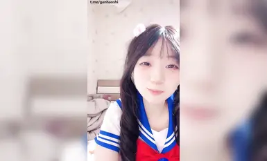 学園の美少女が親友を初めて海に連れて行き、生放送を行う【邪悪なツインテール】お手本を示す～小道具が乱入（19）