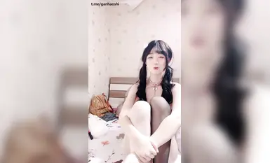 校花首次带闺蜜下海直播【邪恶双马尾】以身作则~道具狂插(27)
