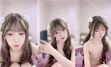 Dinala ng magandang babae sa paaralan ang kanyang matalik na kaibigan sa dagat sa unang pagkakataon upang magsagawa ng live broadcast [Evil Twin Ponytails] at magpakita ng halimbawa ~ ang mga props ay ipinasok nang walang pakundangan (4)