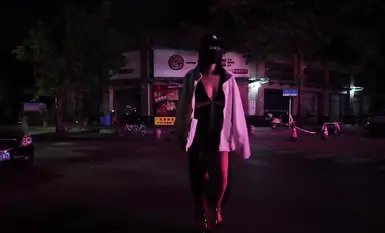 Popular internet celebrity and revealing goddess [cikaimoon] exposes herself on city streets from day to night, making uncles drool (1)