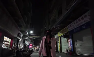 Popular internet celebrity [cikaimoon] was caught on camera exposing herself while out for a late-night snack in the city (2)