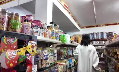 Popular internet celebrity [cikaimoon] was caught on camera exposing herself while out for a late-night snack in the city (2)