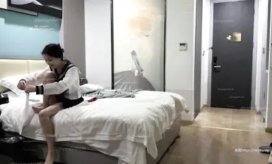 推特网红约炮大神【胖爷的奇妙之旅】千元SVIP 长得跟野猪也能操到这么多小嫩逼偷拍00后的JK丝袜极品清纯妹妹(3)