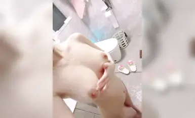 初夏极品美女主播【冬易映儿】25年新福利及一对一！好身材大长腿，大尺度掰逼，给大哥提供飞机价值(6)